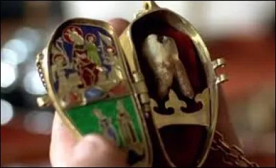 Parmi les bijoux disparus de Fulbert de Pouille, il y a une relique qui se nomme...