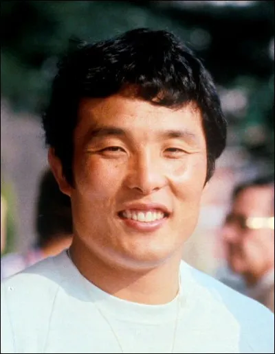 Quelle discipline sportive est associée à Shozo Jujii ?