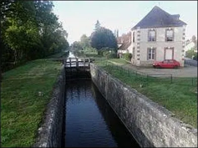 Commune du centre-Val-de-Loire, dans la région agricole du Gâtinais Pauvre, Chailly-en-Gâtinais se situe dans le département ...