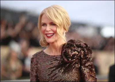 Ringo ayant été hospitalisé, qui le remplace au début de leur tournée mondiale ?