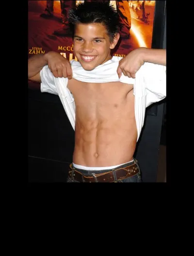 Déjà musclé étant jeune, quel acteur a fait battre les cœurs de beaucoup de filles ?