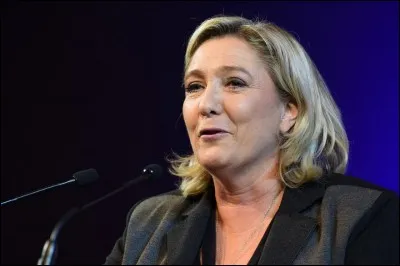 Marine Le Pen, née le 5 août 1968, est une femme politique française. En quelle année est-elle pour la première fois candidate à l'élection présidentielle ?