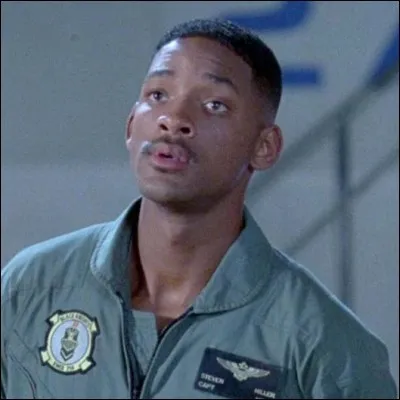L'acteur Will Smith est né le 25 septembre 1968. Dans quel film de science fiction à grand succès tient-il le premier rôle ?