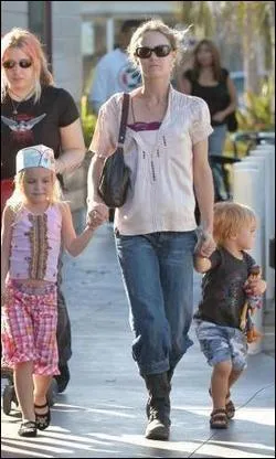 Comment s'appelle leur fils ?