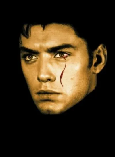 Jude Law est Steven Grlscz, un vampire esthte, dans le film de Leong Po-Chih, o il est souponn du meurtre de sa petite amie alors qu'il rencontre une jeune artiste  qui il va singulirement s'attacher