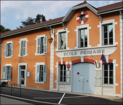 Combien d'ann&eacute;es passe-t-on &agrave; l'&eacute;cole primaire (sans redoubler &eacute;videmment) ?