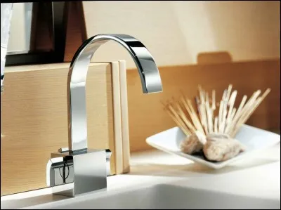 Qui ferme un robinet ?