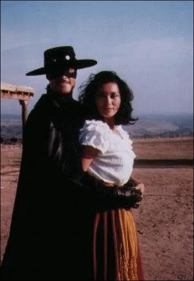 Comment se pr&eacute;nomme la fille dont Zorro est amoureux ?