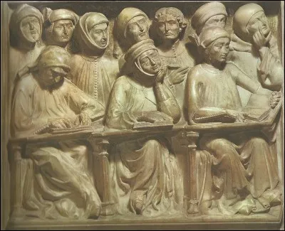 Dans quelle ville fut fondée la première université ?