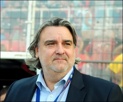 Quel poste est occupé par cet homme ?