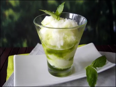 Pour faire un colonel, quel alcool doit-on ajouter ?