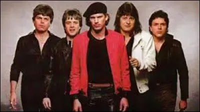 Pour quel film a été fait la chanson "Eye of the Tiger" de Survivor ?