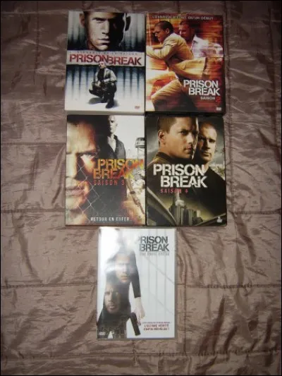 Chaque saison comporte une intrigue.