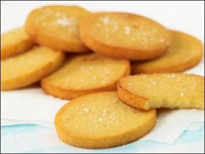 Allez maintenant, on passe aux plats culinaires. Si je te parle des "panisses", tu sais bien de quelle ville vient ce mets.