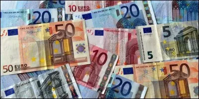 Il existe dix billets de banques différents en euros.