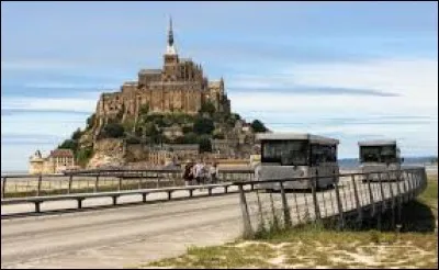 Où situez-vous le Mont-Saint-Michel ?