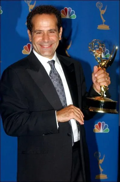 En 2003 et en 2005 il remporte un Emmy Award en tant que...?
