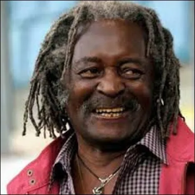 Le père de Yannick Noah a été également un grand sportif. Dans quel sport a-t-il excellé ?