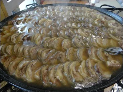 Quelle est la composition d'une sauce "Gribiche", compagne coutumière de la tête de veau?