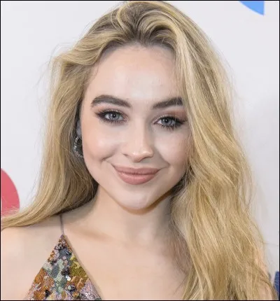 Quelle est la nationalité de Sabrina Carpenter ?