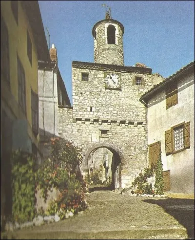 Dans quelle ville peut-on voir cette "porte de l'Horloge" ?