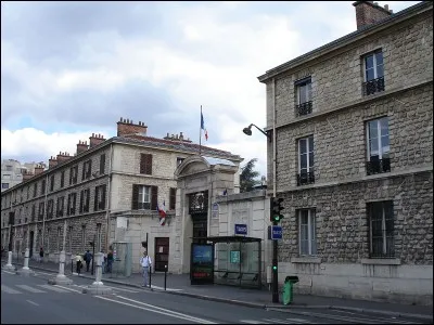 L'hôpital Necker est un hôpital soignant des enfants.