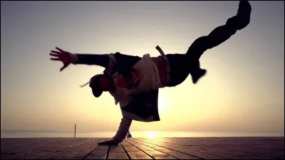 Quel est le véritable prénom du danseur Lilou ?