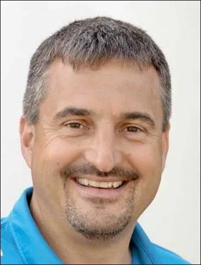 Quelle discipline sportive est associée à Georg Hackl ?