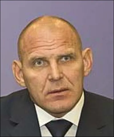 Quelle discipline sportive est associée à Aleksandr Karelin ?