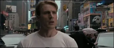 Lorsque l'avion de Steve Rogers s'écrase au sol, Rogers est introuvable pendant plusieurs années. Combien de temps reste-t-il inconscient ?