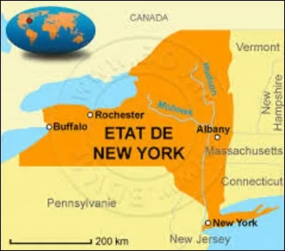 Troisième État le plus riche, et le quatrième le plus peuplé avec 19 849 399 habitants, d'une superficie de 141 205 km², l'État de New York adhéra à l'Union le 26 juillet 1788. Situé au nord-est du pays, il partage une longue frontière avec le Canada dont une grande partie est constituée par les lacs Érié et Ontario. Depuis 1797, quelle ville est sa capitale ?