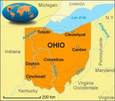 Peuplé de 11 658 609 âmes, l'Ohio est un État du Midwest. Devant son économie à des ressources naturelles importantes comme le sel, le pétrole (il est le 3e plus grand producteur du pays), le gaz, il peut se reposer aussi sur une agriculture intensive de tabac, céréales, coton et d'élevage. Adhérant à l'Union le 1er mars 1803, d'une superficie de 116 096 km², quelle ville en est la capitale ?
