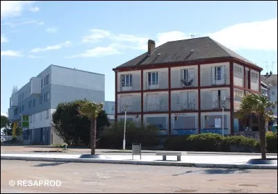 Quel hôtel se trouvait au Petit Maroc (années 50-80) ?