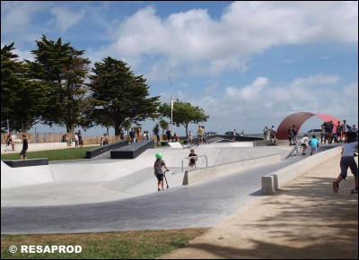 Quand a été ouvert le "skatepark" sur le front de mer ?
