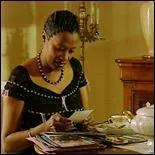 Elle se rend clbre en 1984, avec la  Tour de Babeth , un restaurant qu'elle ouvre  Poissy. Qui est-elle ?