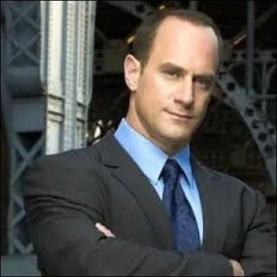 Comment s'appelle ce policier ?