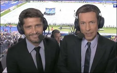 Qui est le commentateur qui a joué sous le maillot des Bleus ?