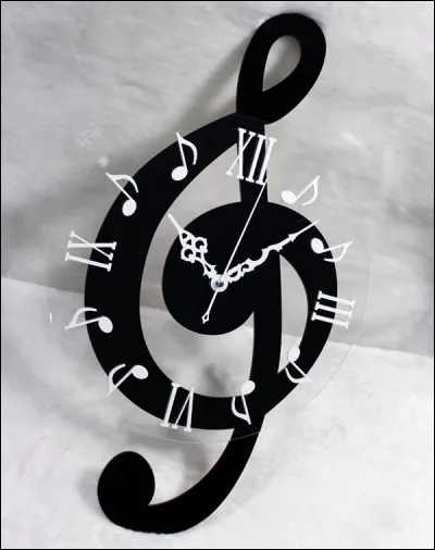 Qui chantait "On s'en est sortis juste à temps, le capitaine est mort là-dedans" ?