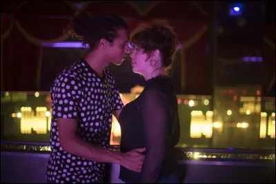 Comment s'appelle le garçon qui plaît à Tamara et qui est aussi à sa FAC ?