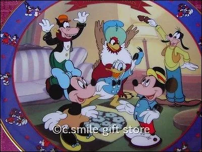 Et Minnie souhaite un bon anniversaire à Mickey ! Qui ont-ils invité à cette occasion ?