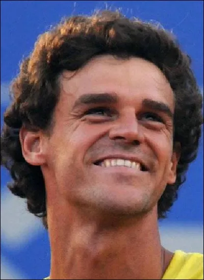 Quelle discipline sportive est associée à Gustavo Kuerten ?