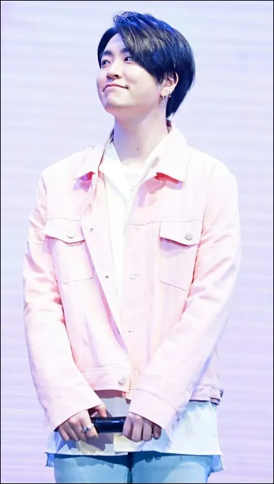 Quel est le nom complet de Youngjae ?