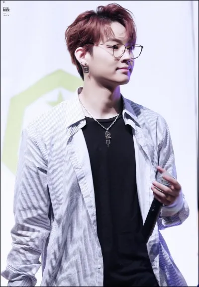 Qui est leader du groupe ?