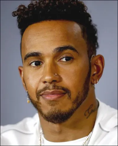 Quelle discipline sportive est associée à Lewis Hamilton ?