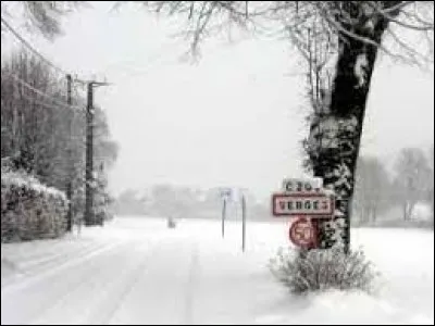 Pour nous rafraîchir un peu, je vous propose cette vue hivernale de Verges. C'est une commune de Bourgogne-Franche-Comté, située dans le département ...