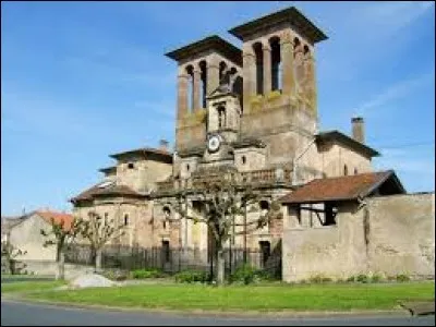 Nous sommes à Gerbéviller (Meurthe-et-Moselle), village connu pour son château et où les habitants portent le gentilé ...