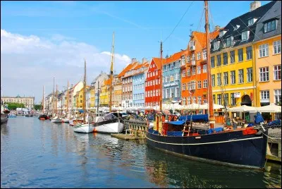 Et enfin, comment appelle-t-on les habitants du Danemark ?