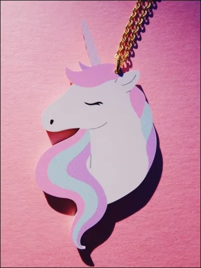 Qui a créé ce collier ?