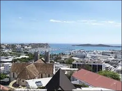 Cette deuxième partie se fera dans les DOM-TOM. Cela commence par une visite de Nouméa, où vous pourrez découvrir sa cathédrale Saint-Étienne. Ville portière sur la partie Sud-Ouest de la Grande-Terre, elle se situe en ...