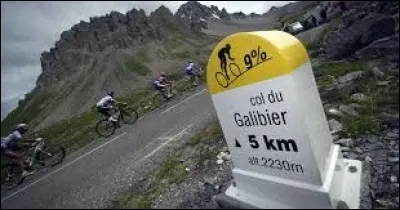 Quel maillot n'est jamais décerné au meilleur grimpeur ?